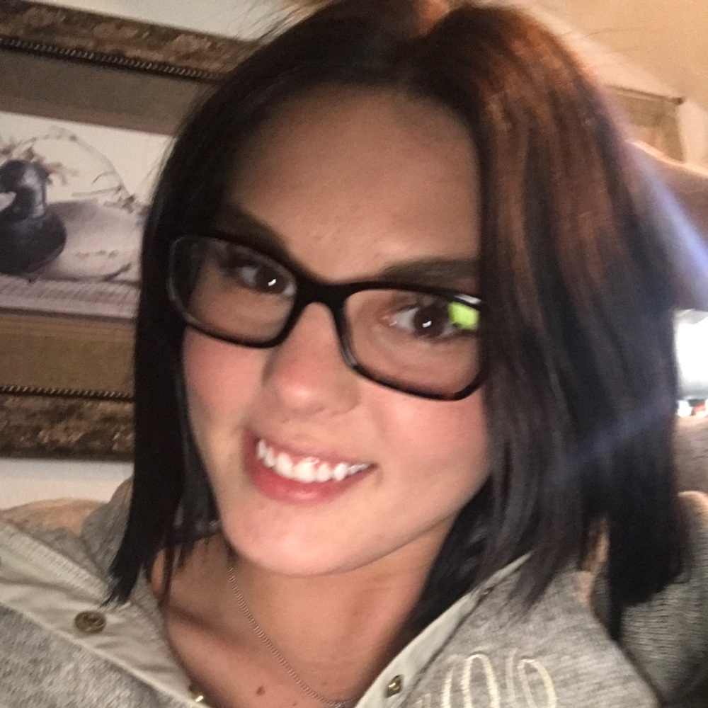 Meet your Posher, Hailey